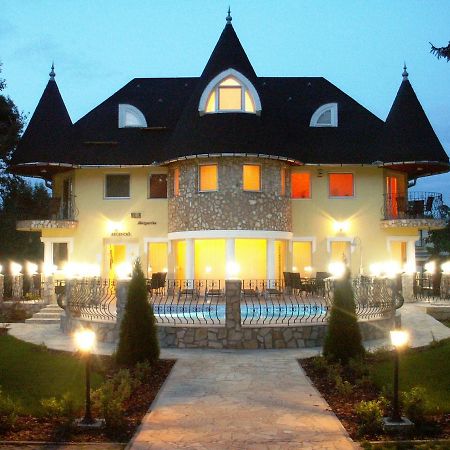 Villa Margarita Сиофок Екстериор снимка